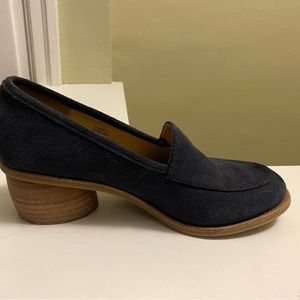 Soft Cassia Navy Suede Leather Loafer